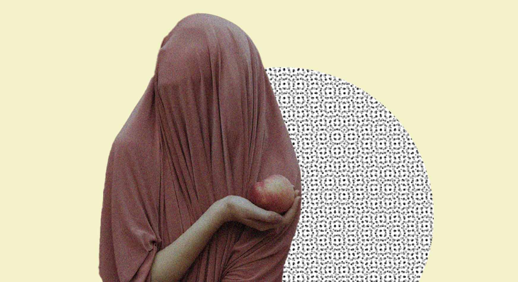 في مصر.. نساء تختنق بين حرارة الصيف ووعيد نار جهنم!