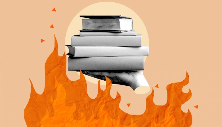 مؤلَّفات النساء "مخالفة للشريعة" في حكومة طالبان