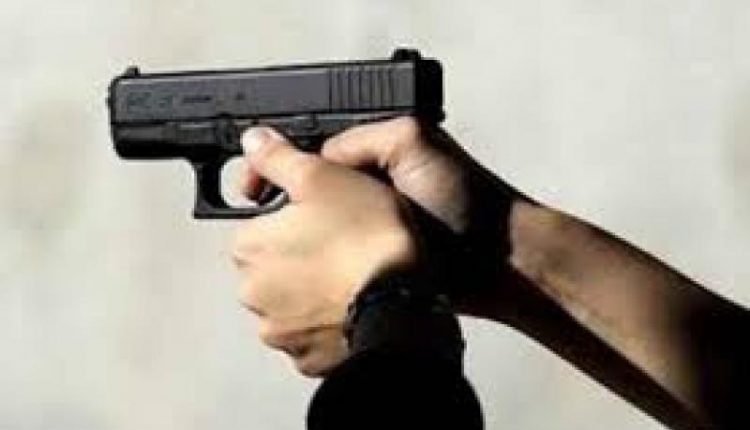 رصاص الثأر يقتل زوجين ويصيب طفلتهما في "صوفر" بجبل لبنان