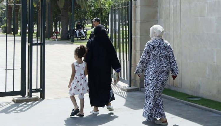 تقرير حكومي: النساء يتحملن مسؤولية إعالة 19 % من الأسر المغربية