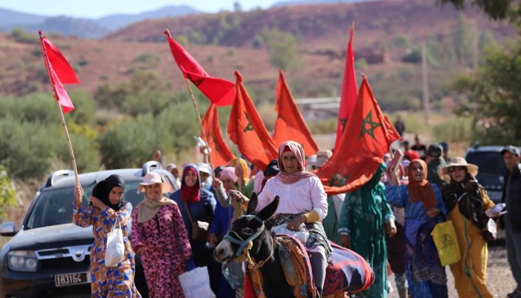 مشيًا على الأقدام.. نساء "خنيفرة" ينتفضن ضد التهميش والإهمال