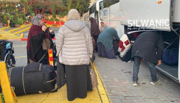 الاحتلال يواصل انتهاكاته: تهجير قسري لـ76 مريضًا/ة من مستشفيات القدس إلى غزة