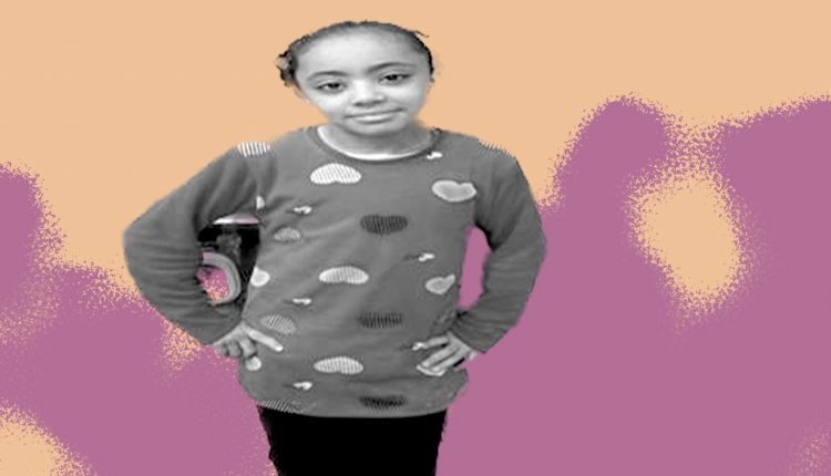 مصر: لرفضها العمل معه.. مقتل طفلة على يد والدها في الشارع