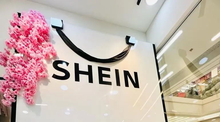 غضب حقوقي في باريس.. “شي إن” تتراجع بعد فضيحة بيع دمى جنسية