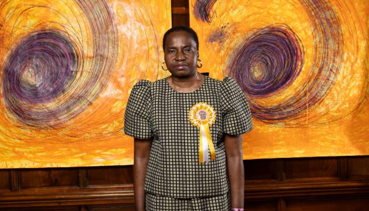 نينا كالو أوّل فنانة من ذوات الإعاقة الذهنية تنال جائزة "تورنر" 2025