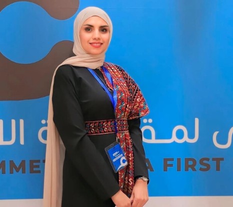 هدروا كرامتي، وأهانوني، حين تعرضت للتفتيش العاري على يد مجندة إسرائيلية.