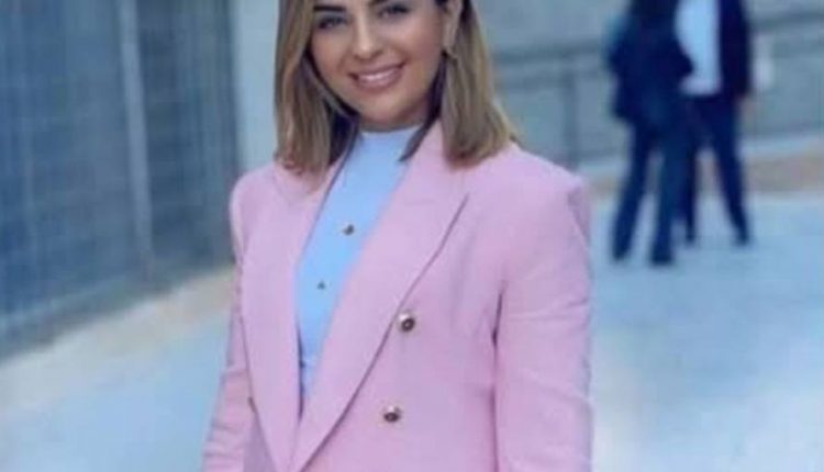 توفيت في المستشفى متأثرة بنزف جراحها التي تسبب بها شقيقها.