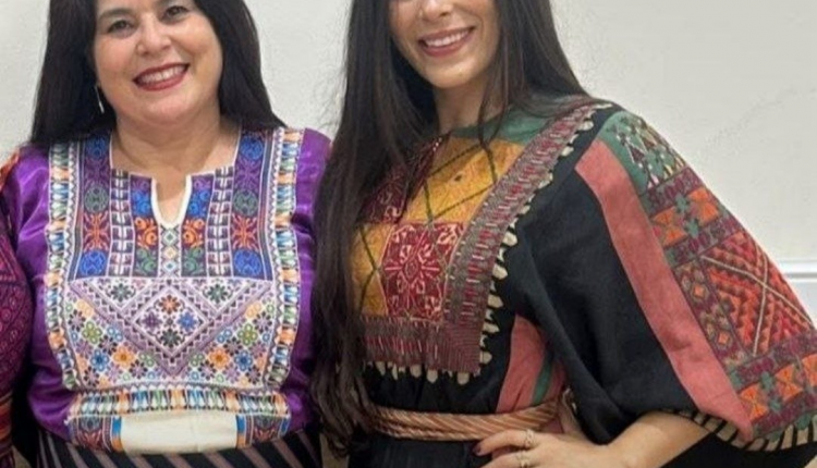 الاحتلال يعتقل المصورة نداء قطامش وابنتها في رام اللهويواصل الكيان الصهيوني اعتداءاته على المواطنين/ات الفلسطينيين/ات في الضفة الغربية والقدس المحتلة، منفذًا حملات مداهمة واعتقال واسعة واستهداف بالرصاص الحي، والاعتداء على الممتلكات الخاصة، إضافة إلى إغلاق الطرق بغية التضييق عليهم/ن وتهجيرهم/ن. وذكرت وكالة الأنباء الفلسطينية “وفا” اليوم الخميس، 7 أيار/مايو، أن قوات الاحتلال استهدفت الليلة الماضية بالرصاص الحي فلسطينيًا قرب بلدة الرام شمال القدس، ما أدى إلى إصابته. حملات اعتقال وشنت قوات الاحتلال منذ الفجر وحتى صباح اليوم، حملات اقتحام واعتقال في عدة بلدات من الضفة الغربية، حيث اعتقلت فجرًا 14 شابًا/ة من بلدة عزون شرق قلقيلية، وبلدة حبلة جنوب المدينة بعد أن داهمت عدة منازل وفتشتها وعبثت بمحتوياتها. كما اعتقلت مواطنًا/ة من مخيم عسكر الجديد شرق نابلس، وشابًا/ة من قرية واد رحال جنوب بيت لحم، ومواطناً آخر من يطا جنوب الخليل، وأغلقت مداخل وطرقاً داخلية في بلدة بيت أمر شمالًا. 9600 أسير/ة في سجون الاحتلال