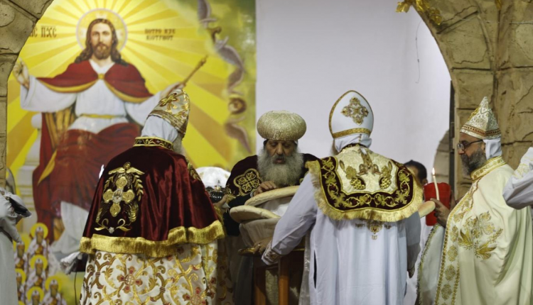 "أهلية منقوصة".. انتقادات حقوقية لقانون الأحوال الشخصية للمسيحيين/ات في مصر