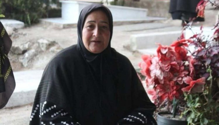 رفضت مغادرة الجنوب لتغسيل المتوفيات.. استشهاد الحاجة سلمى حرب