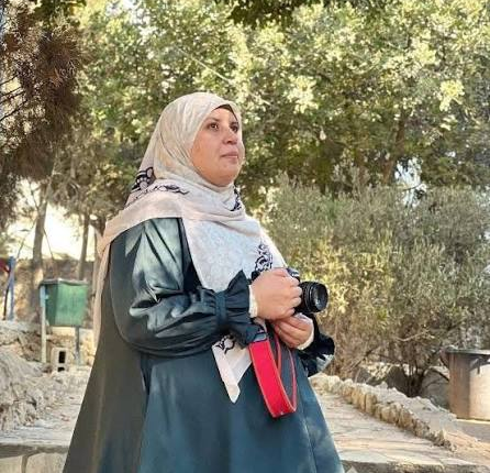 الأسيرة إسراء خمايسة: "أنقذونا قبل أن تفقدونا"
